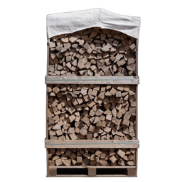 Ovntørret bøg brænde stablet i brændetårn